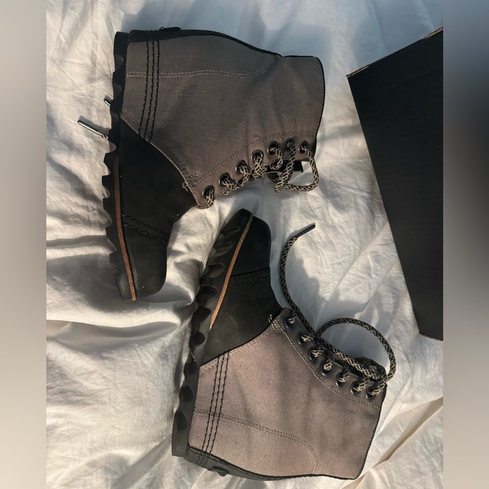 Sorry PDX wedge waterproof booties six 8 black